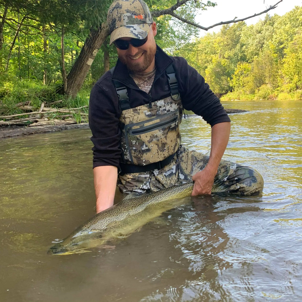 Bassdash Fishing Hunting Waders for Men Veil Camo Chest Stocking Foot Breathable and Ultra Lightweight