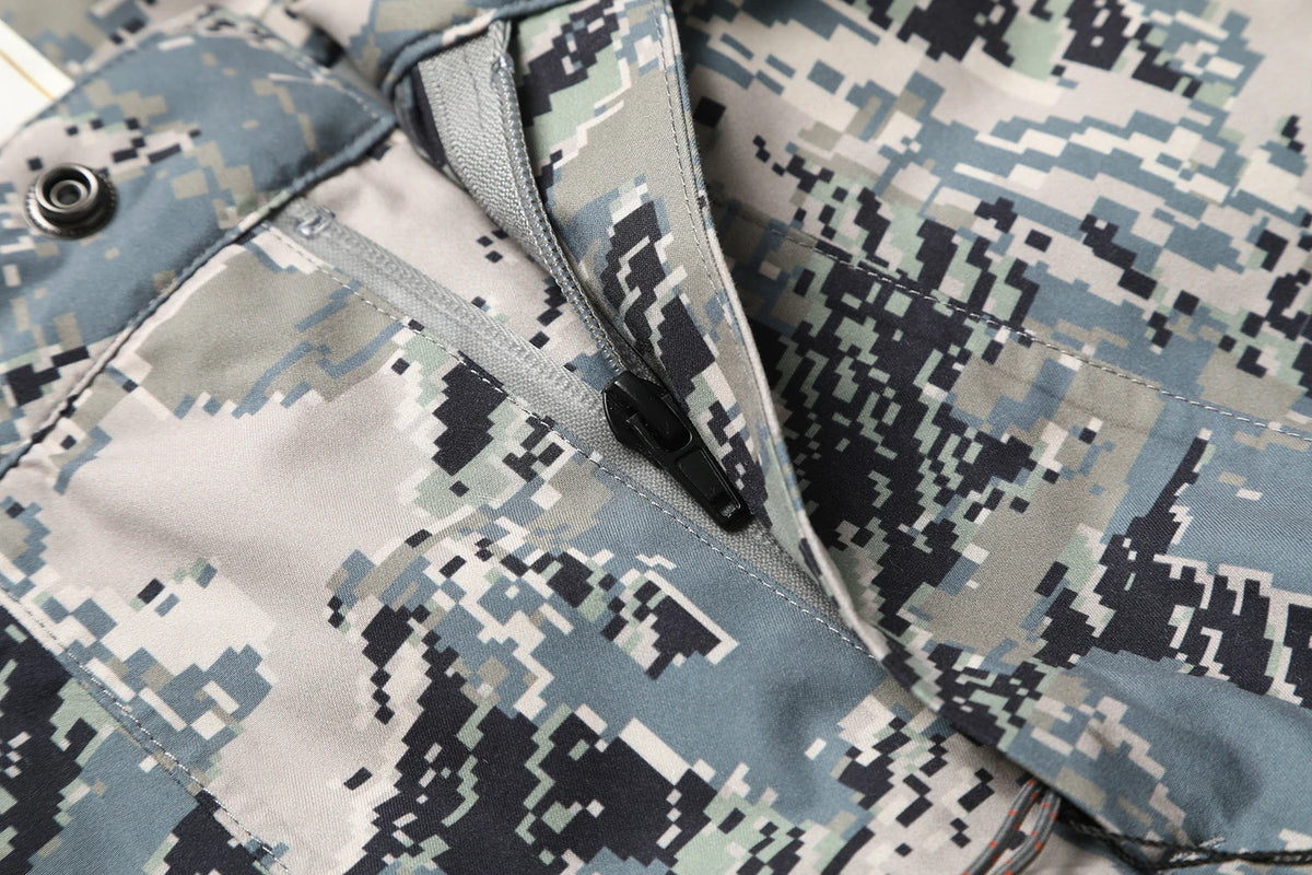 Ainfad Men's Camouflage Insulated Bib Pants Fall Winter Fishing Hunting Aerolite Incinerator Outdoor Work Trousers